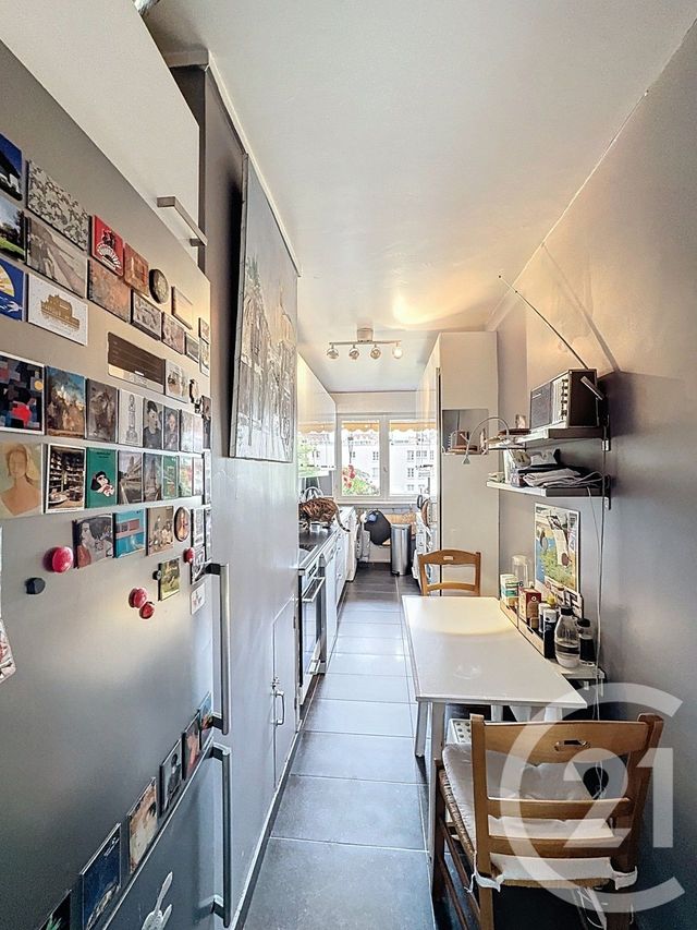 Afficher la photo en grand Appartement F4 à vendre - 4 pièces - 81,19 m2 - St Denis - 93 - ILE-DE-FRANCE
