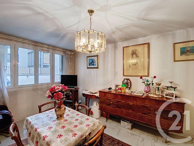 Afficher la photo en grand Appartement F2 à vendre - 2 pièces - 44,44 m2 - St Denis - 93 - ILE-DE-FRANCE