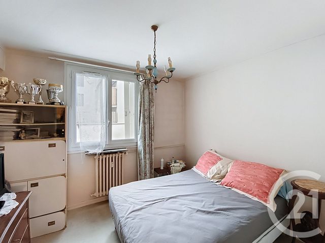 Afficher la photo en grand Appartement F2 à vendre - 2 pièces - 44,44 m2 - St Denis - 93 - ILE-DE-FRANCE