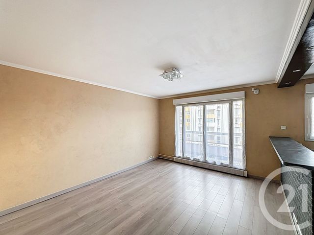 Afficher la photo en grand Appartement F2 à vendre - 2 pièces - 47,15 m2 - St Denis - 93 - ILE-DE-FRANCE