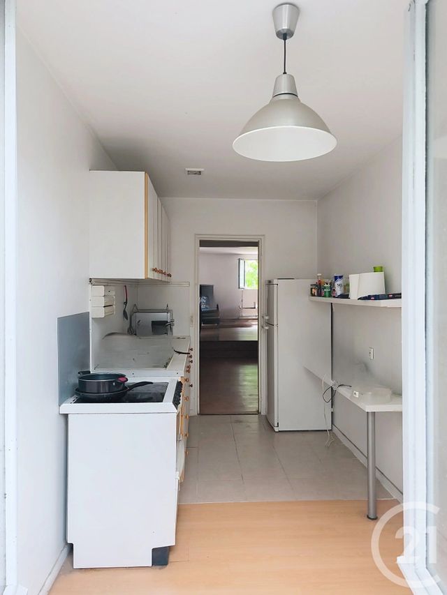 Afficher la photo en grand Appartement F2 à vendre - 2 pièces - 65,99 m2 - St Denis - 93 - ILE-DE-FRANCE