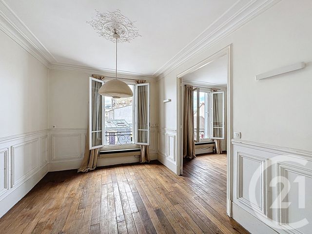 Afficher la photo en grand Appartement F2 bis à vendre - 2 pièces - 43,41 m2 - St Denis - 93 - ILE-DE-FRANCE