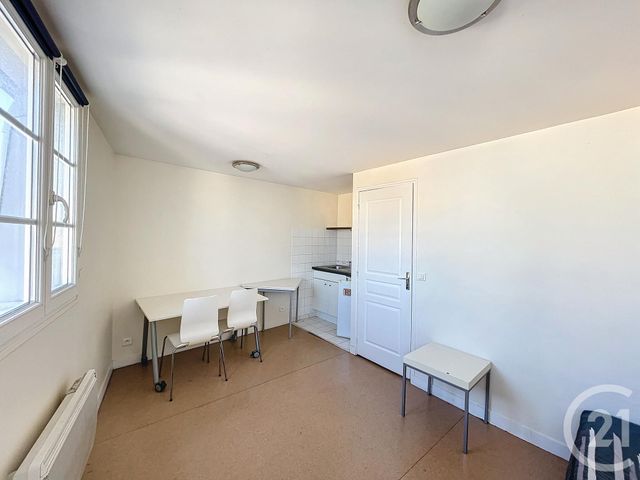 Appartement F1 à vendre - 1 pièce - 20 m2 - St Denis - 93 - ILE-DE-FRANCE