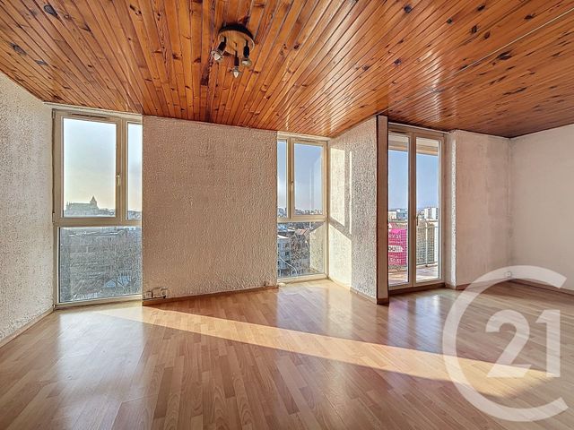 Afficher la photo en grand Appartement F3 à vendre - 3 pièces - 55,73 m2 - St Denis - 93 - ILE-DE-FRANCE