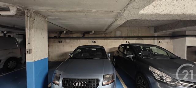 parking - ST DENIS - 93