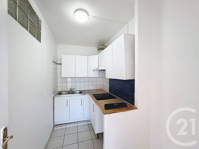 Afficher la photo en grand Appartement F2 à vendre - 2 pièces - 38,40 m2 - St Denis - 93 - ILE-DE-FRANCE