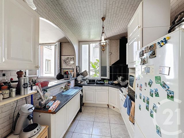 Afficher la photo en grand Appartement F4 à vendre - 4 pièces - 97,30 m2 - St Denis - 93 - ILE-DE-FRANCE