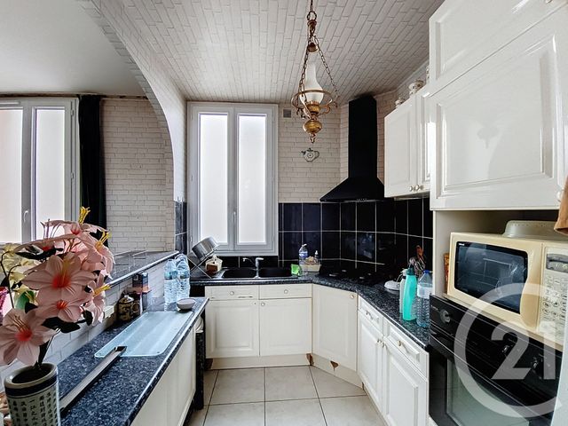 Appartement F4 à vendre - 4 pièces - 97,30 m2 - St Denis - 93 - ILE-DE-FRANCE