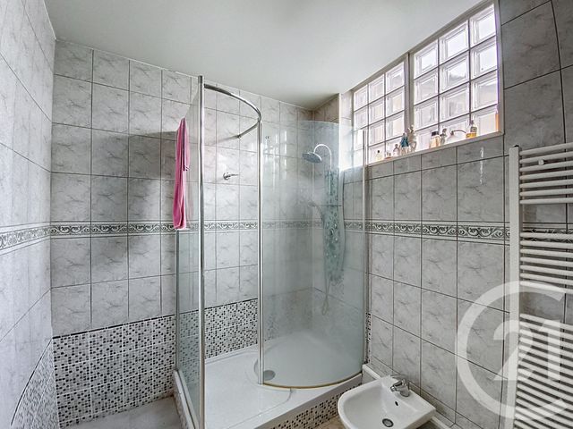 Appartement F4 à vendre - 4 pièces - 97,30 m2 - St Denis - 93 - ILE-DE-FRANCE