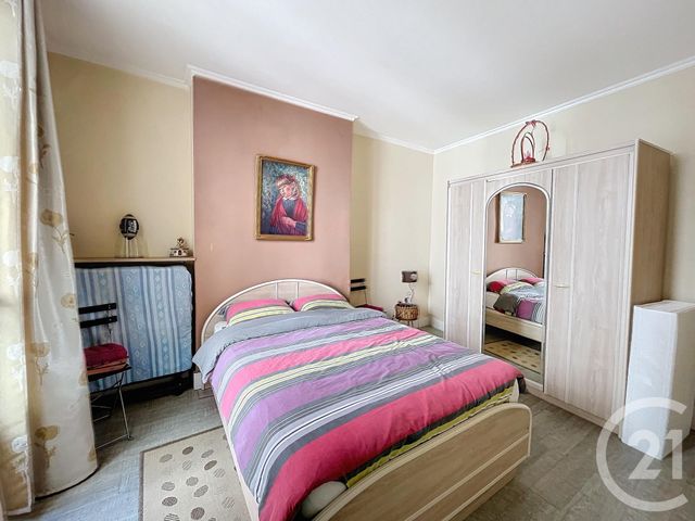 Afficher la photo en grand Appartement F3 à vendre - 3 pièces - 51,30 m2 - St Denis - 93 - ILE-DE-FRANCE