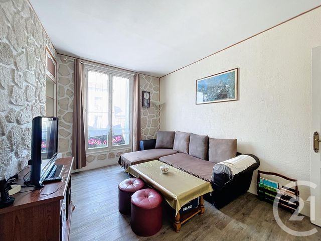 Afficher la photo en grand Appartement F3 à vendre - 3 pièces - 51,30 m2 - St Denis - 93 - ILE-DE-FRANCE