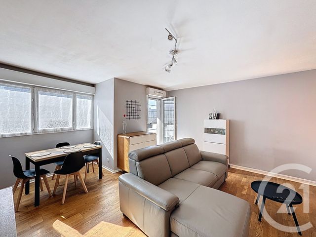 Appartement F4 à vendre - 4 pièces - 75,91 m2 - St Denis - 93 - ILE-DE-FRANCE