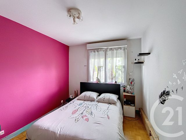 Afficher la photo en grand Maison à vendre - 4 pièces - 72 m2 - St Denis - 93 - ILE-DE-FRANCE