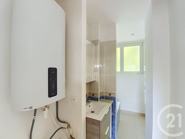 Appartement F3 &agrave; louer - 3 pi&egrave;ces - 62,26 m2 - St Denis - 93 - ILE-DE-FRANCE