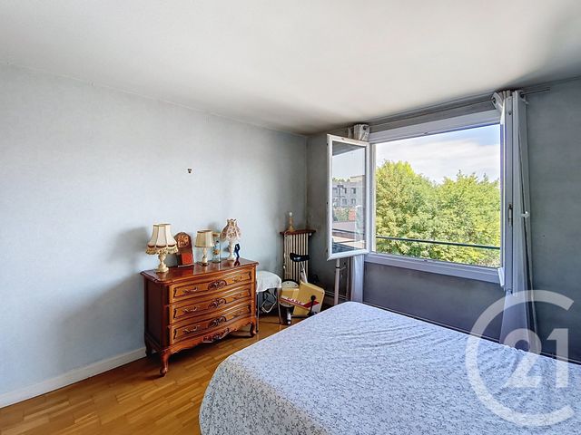 Afficher la photo en grand Appartement F3 à vendre - 3 pièces - 71,67 m2 - St Denis - 93 - ILE-DE-FRANCE