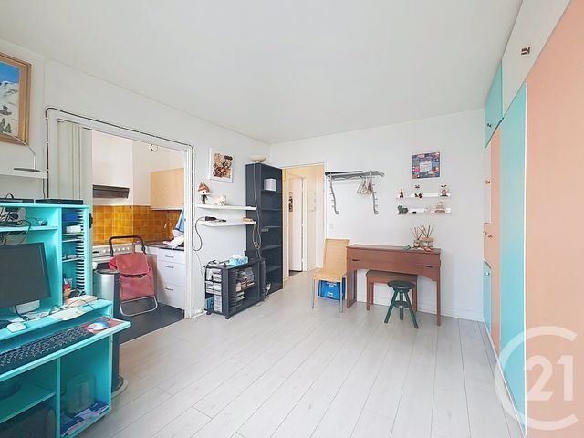 Afficher la photo en grand Appartement F1 à vendre - 1 pièce - 27,44 m2 - Paris - 75020 - ILE-DE-FRANCE