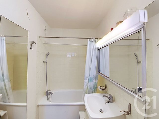 Appartement F5 &agrave; vendre - 5 pi&egrave;ces - 121,51 m2 - St Denis - 93 - ILE-DE-FRANCE