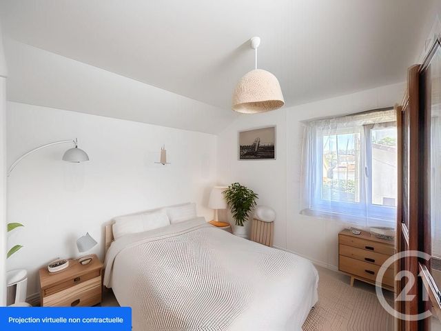 Afficher la photo en grand Maison à vendre - 4 pièces - 94 m2 - St Denis - 93 - ILE-DE-FRANCE