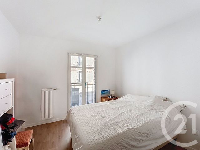 Afficher la photo en grand Appartement F3 à vendre - 3 pièces - 63,88 m2 - St Denis - 93 - ILE-DE-FRANCE