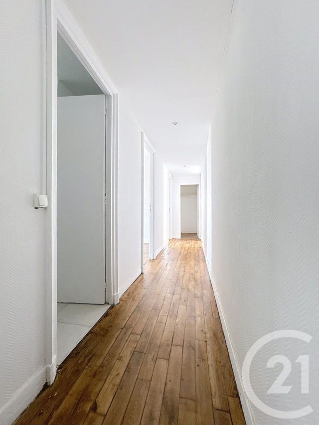 Afficher la photo en grand Appartement F3 à vendre - 3 pièces - 65 m2 - St Denis - 93 - ILE-DE-FRANCE