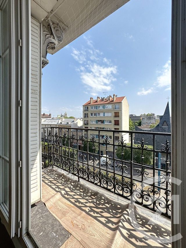 Afficher la photo en grand Appartement F3 à vendre - 3 pièces - 65 m2 - St Denis - 93 - ILE-DE-FRANCE