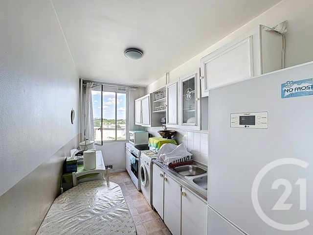 Afficher la photo en grand Appartement F3 à vendre - 3 pièces - 65,04 m2 - St Denis - 93 - ILE-DE-FRANCE