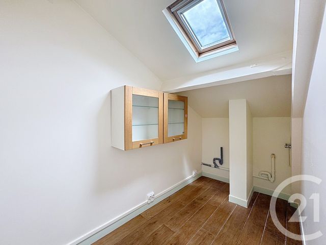 Afficher la photo en grand Appartement Studio à vendre - 1 pièce - 15,30 m2 - St Denis - 93 - ILE-DE-FRANCE