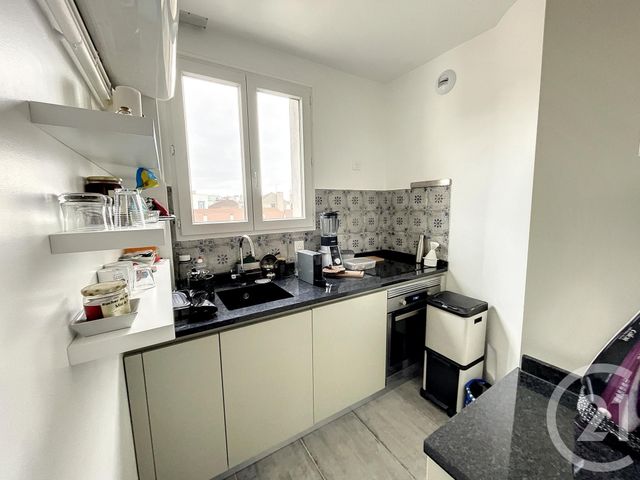 Afficher la photo en grand Appartement F2 à louer - 2 pièces - 56,10 m2 - St Denis - 93 - ILE-DE-FRANCE