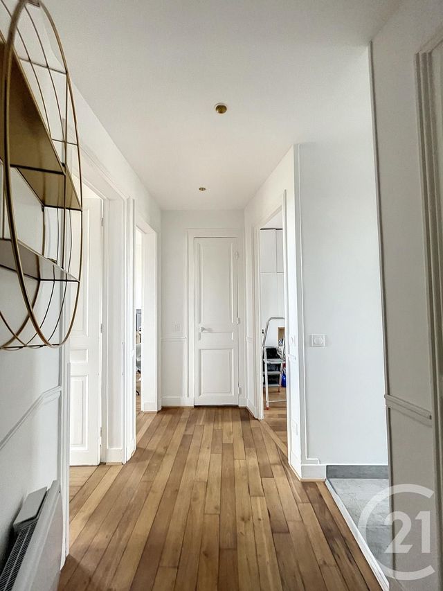 Afficher la photo en grand Appartement F2 à louer - 2 pièces - 56,10 m2 - St Denis - 93 - ILE-DE-FRANCE