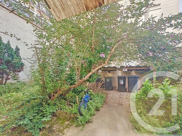 Afficher la photo en grand Appartement F1 à vendre - 1 pièce - 31 m2 - St Denis - 93 - ILE-DE-FRANCE