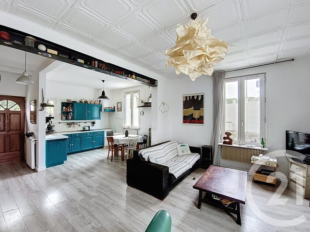 Afficher la photo en grand Maison à vendre - 4 pièces - 93,82 m2 - St Denis - 93 - ILE-DE-FRANCE