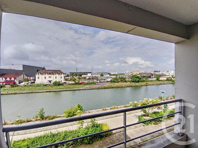 Appartement F2 à vendre - 3 pièces - 71,32 m2 - St Denis - 93 - ILE-DE-FRANCE