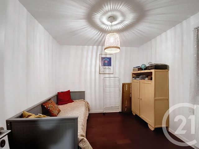 Afficher la photo en grand Appartement F3 à vendre - 3 pièces - 58,25 m2 - St Denis - 93 - ILE-DE-FRANCE