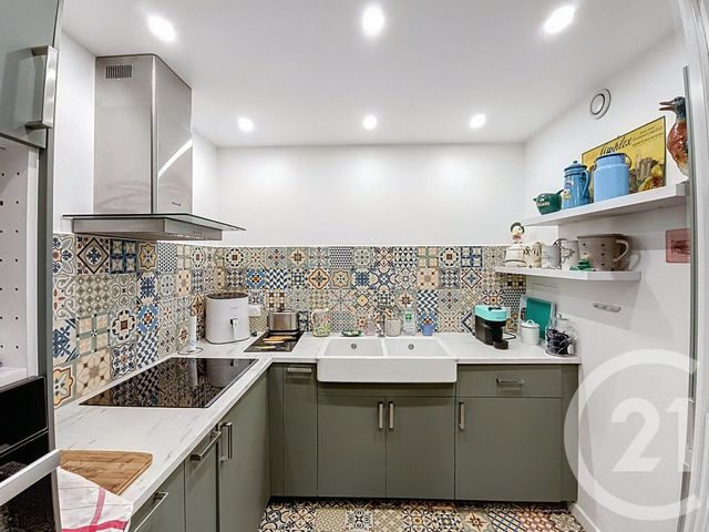 Afficher la photo en grand Appartement F3 à vendre - 3 pièces - 58,25 m2 - St Denis - 93 - ILE-DE-FRANCE