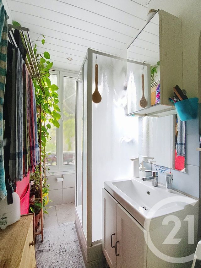 Appartement F2 à vendre - 2 pièces - 32,07 m2 - St Denis - 93 - ILE-DE-FRANCE