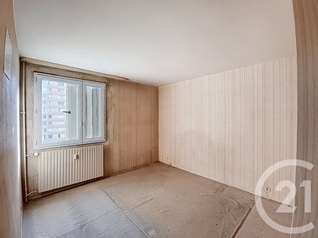 Afficher la photo en grand Appartement F5 à vendre - 5 pièces - 96,78 m2 - St Denis - 93 - ILE-DE-FRANCE