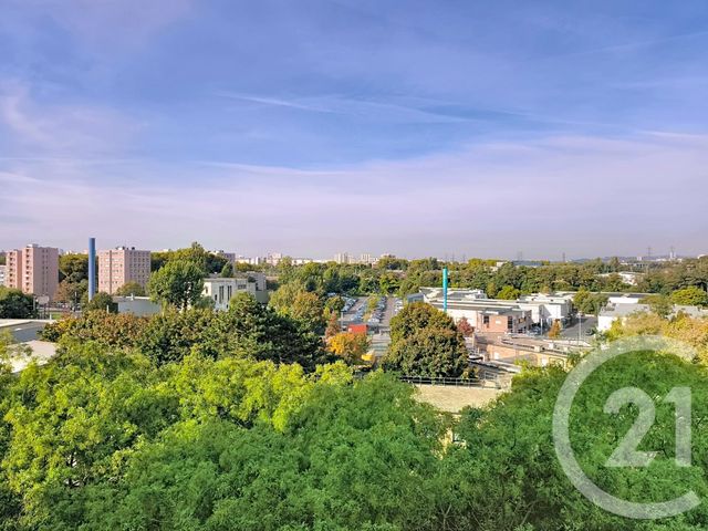 Afficher la photo en grand Appartement F5 à vendre - 5 pièces - 96,78 m2 - St Denis - 93 - ILE-DE-FRANCE
