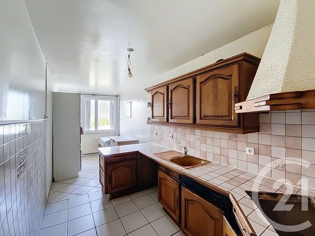 Afficher la photo en grand Appartement F5 à vendre - 5 pièces - 96,78 m2 - St Denis - 93 - ILE-DE-FRANCE