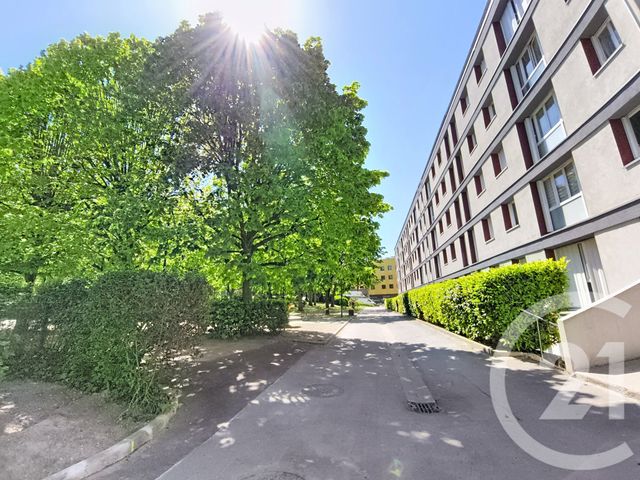 Appartement F4 &agrave; vendre - 4 pi&egrave;ces - 69,08 m2 - St Denis - 93 - ILE-DE-FRANCE