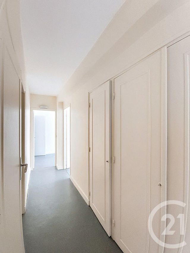 Afficher la photo en grand Appartement F4 à vendre - 4 pièces - 69,08 m2 - St Denis - 93 - ILE-DE-FRANCE