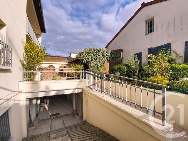 Maison à vendre - 6 pièces - 177 m2 - St Denis - 93 - ILE-DE-FRANCE