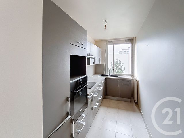 Afficher la photo en grand Appartement F3 à vendre - 3 pièces - 64,79 m2 - St Denis - 93 - ILE-DE-FRANCE