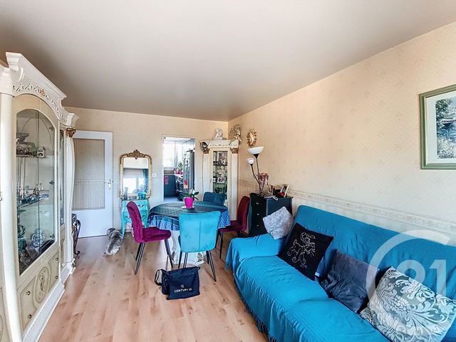 Afficher la photo en grand Appartement F3 à vendre - 3 pièces - 69,26 m2 - St Denis - 93 - ILE-DE-FRANCE