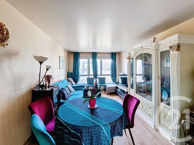 Afficher la photo en grand Appartement F3 à vendre - 3 pièces - 69,26 m2 - St Denis - 93 - ILE-DE-FRANCE