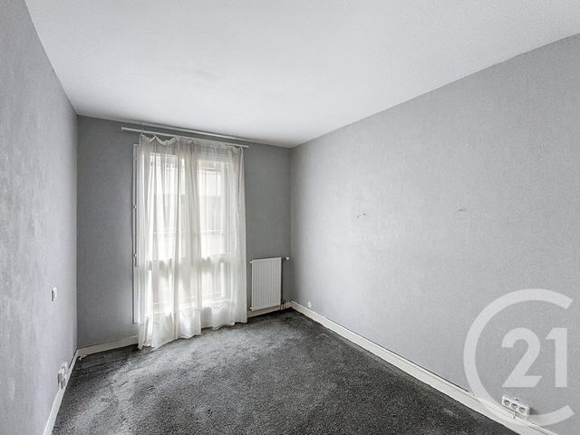 Afficher la photo en grand Appartement F3 à vendre - 3 pièces - 67,26 m2 - St Denis - 93 - ILE-DE-FRANCE