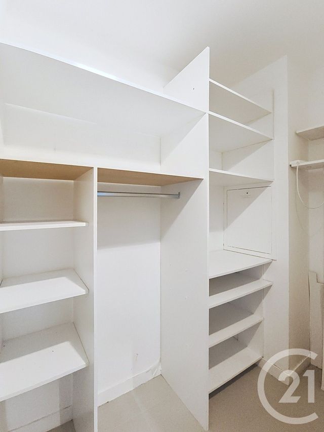 Afficher la photo en grand Appartement F3 à vendre - 3 pièces - 67,26 m2 - St Denis - 93 - ILE-DE-FRANCE