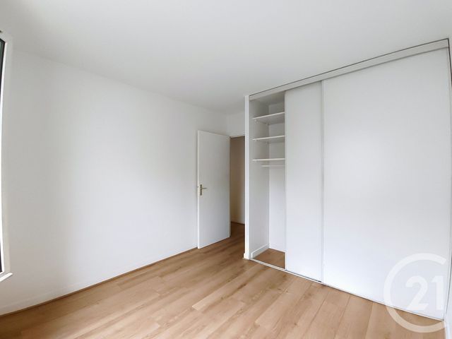Afficher la photo en grand Appartement F2 à louer - 2 pièces - 50,85 m2 - St Denis - 93 - ILE-DE-FRANCE
