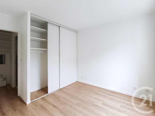 Afficher la photo en grand Appartement F2 à louer - 2 pièces - 50,85 m2 - St Denis - 93 - ILE-DE-FRANCE