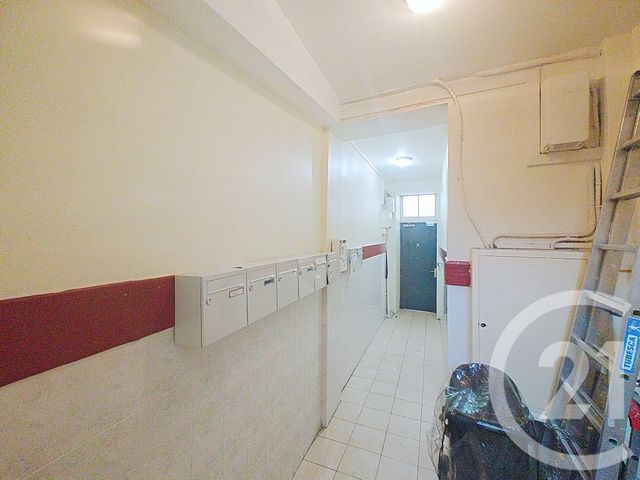 Immeuble &agrave; vendre - 206,75 m2 - St Denis - 93 - ILE-DE-FRANCE