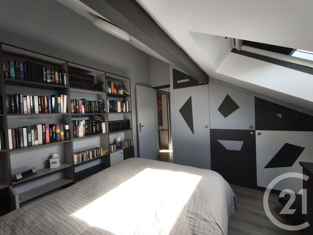 Appartement Duplex &agrave; vendre - 3 pi&egrave;ces - 54,39 m2 - St Denis - 93 - ILE-DE-FRANCE